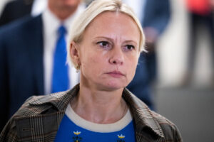 Spartz links vote on Johnson to commitment on spending