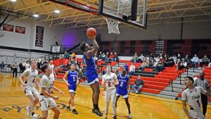 Experienced White Pigeon holds off Cassopolis 69-52