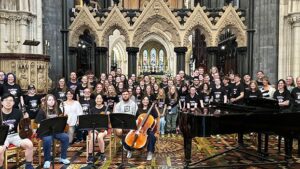 Niles, SMC grad an award-winning choir director in Washington State