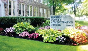 County commissioners continue efforts to expand broadband service
