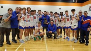 Edwardsburg boys beat Buchanan 45-35 for D2 district championship